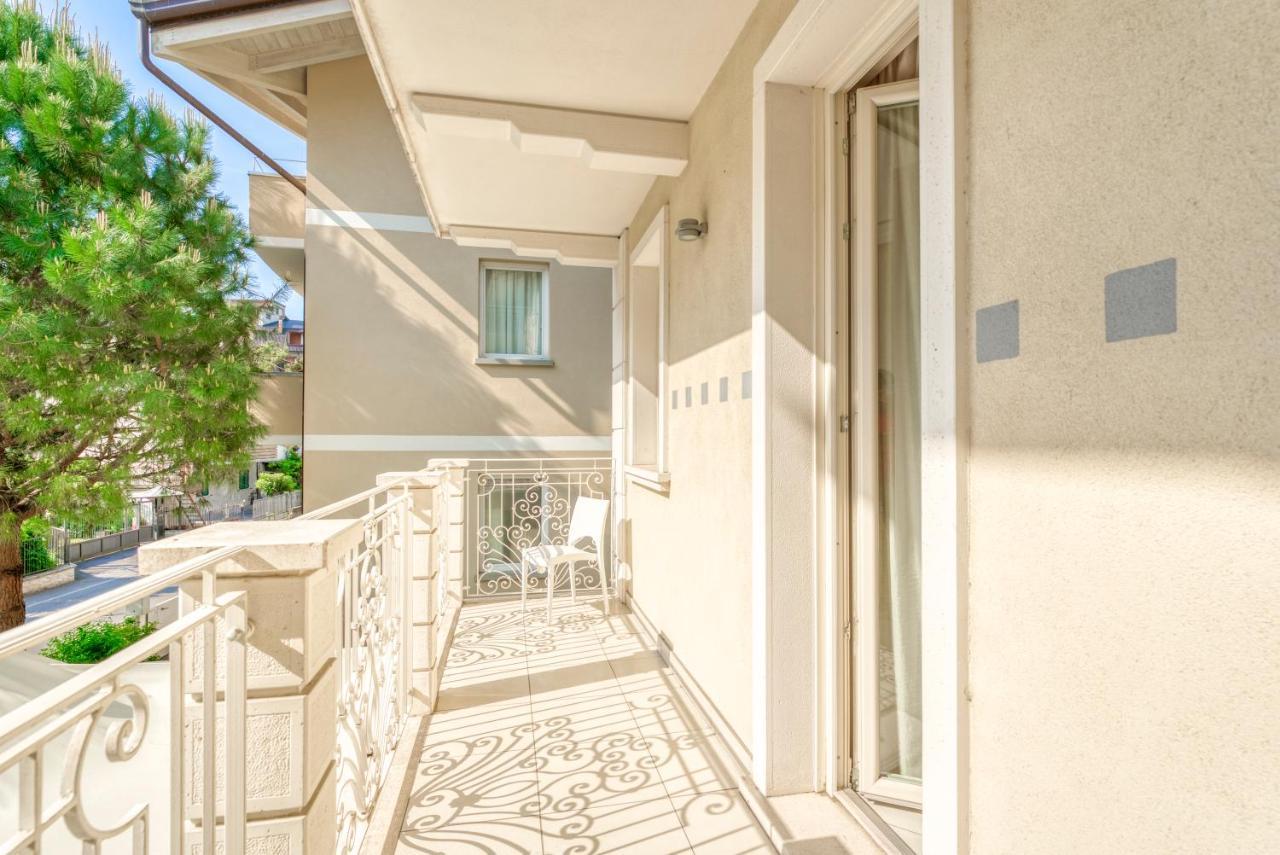 Villa Liberty Boario Terme Exterior foto